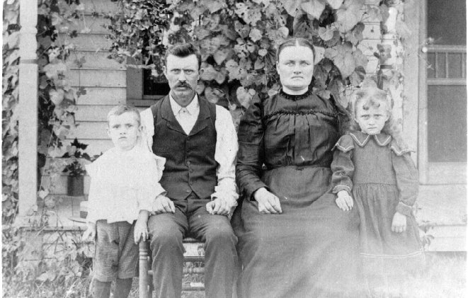 John and Lizzie (REED) PERKINS Family